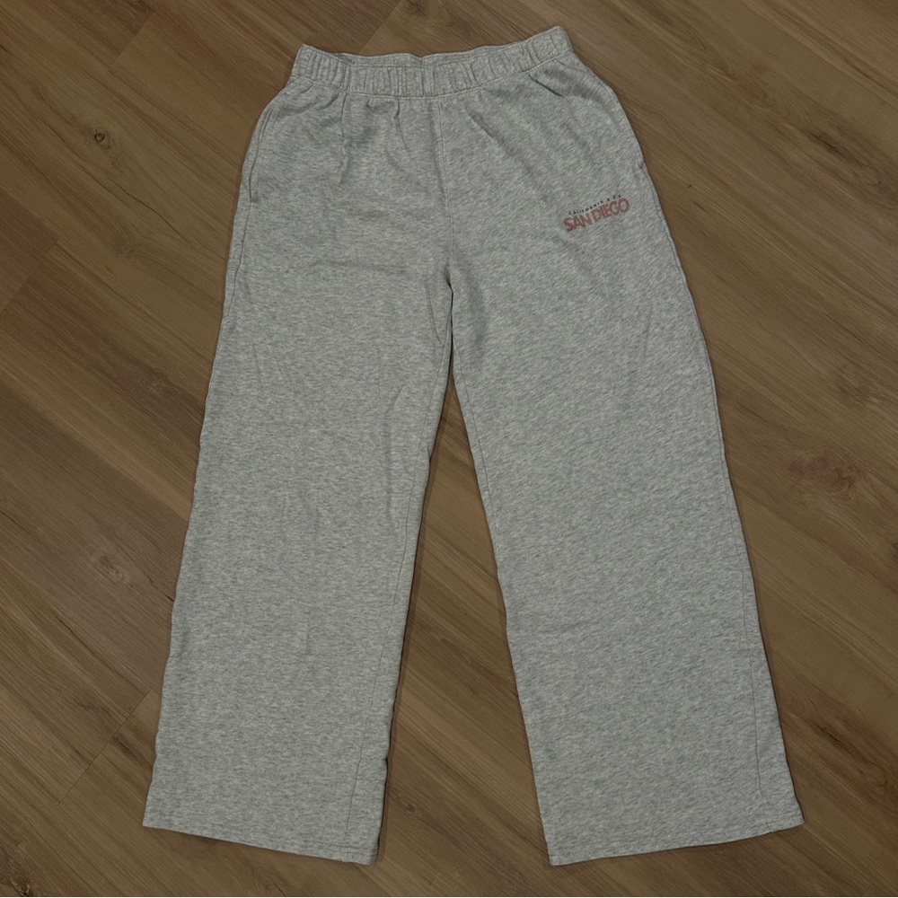 Women’s Hollister Sweatpants